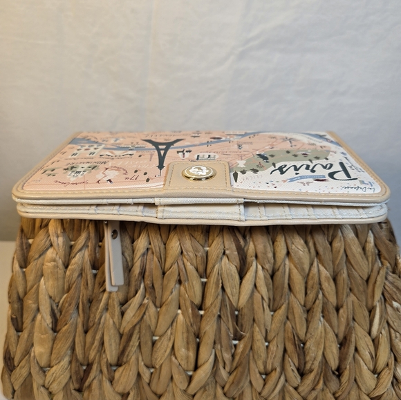 Spartina 449 Pink and Blue Paris Snap Wallet - Picture 6 of 10